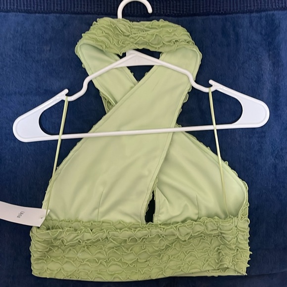 NWT Lilyful “Julie” Halter Crop Top, L - Picture 3 of 5
